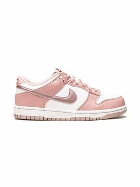 NEW NIKE girl's dunk low sneakers in pink velvet